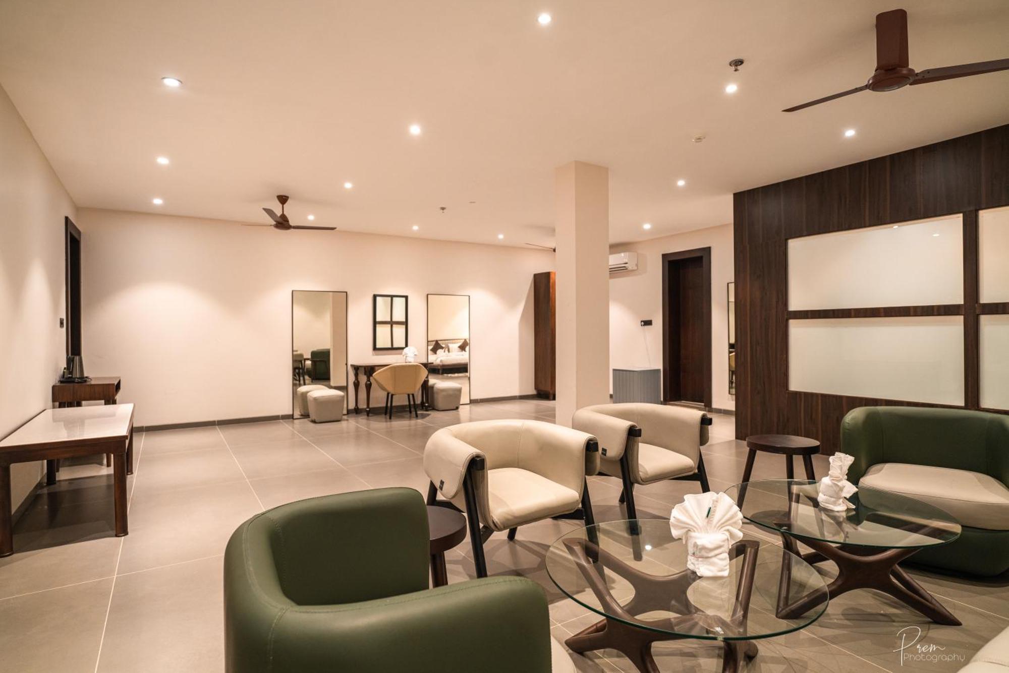 Hotel Omaya Garden Raipur  Luaran gambar